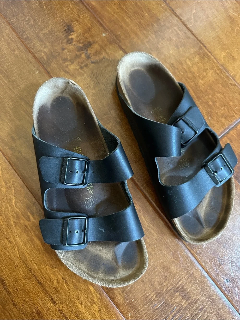 Birkenstock Men EU 43 US 10 10.5 Black Leather Arizona Sandals Slides Shoes